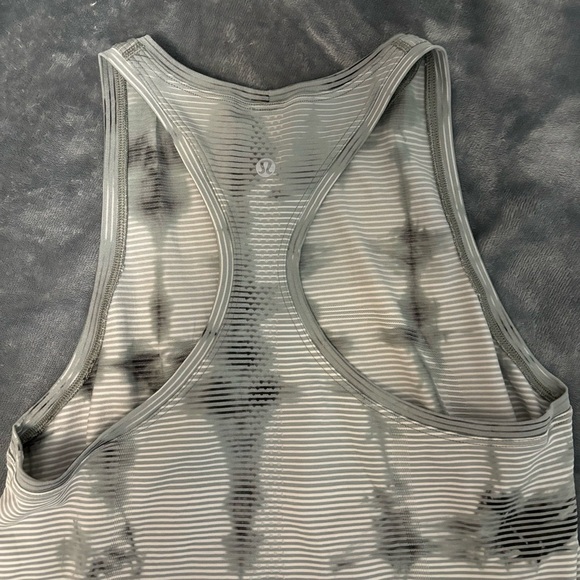 Lululemon Athletica Black and White Striped Tank Top - Picture 2 of 3